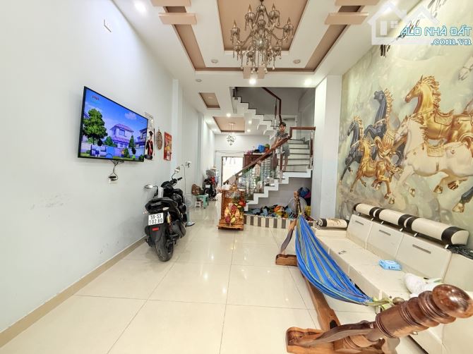 Nhà 3 Tầng HẺM XE TẢI P. TAM BÌNH THỦ ĐỨC, DT 4X15 4PN, KHU PHÂN LÔ CHỈ 7 TỶ HƠN. - 1