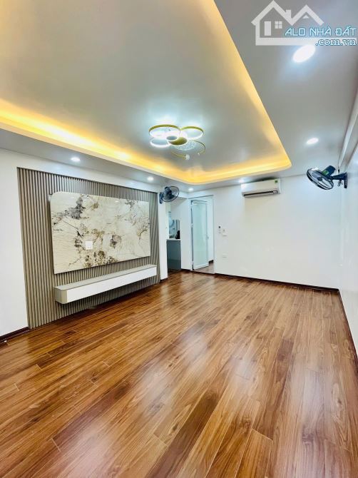 Tập Thể B1 Cát Linh, Trung Tâm Đống Đa, 3 Ngủ ,3 Thoáng, 2 VS, DT 90M2, Chỉ 5.4 Tỷ - 1