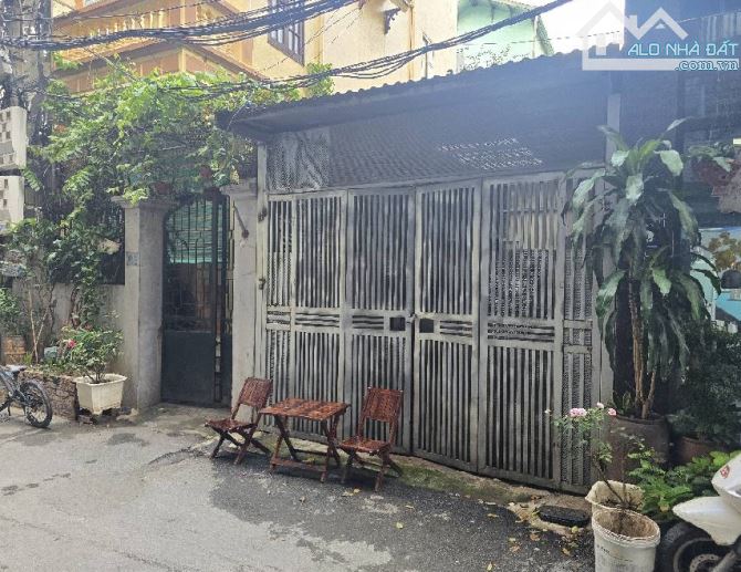 Bán nhà Tây Hồ, ô tô ngủ trong nhà, tiện ích ngập tràn, 35m2, giá 10 tỷ - 1