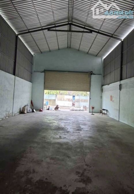 BÁN XƯỞNG 265m2 ĐANG CHO THUÊ Ở DT825 700 TRIỆU 10x26 SỔ HỒNG ĐẦY ĐỦ - 1