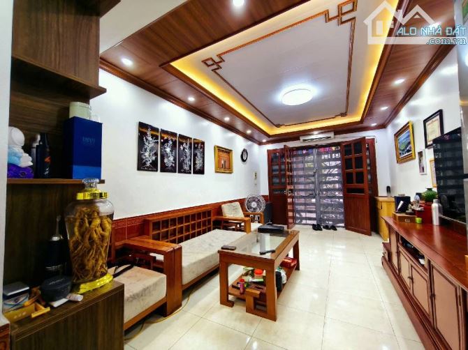 Cần bán nhà phố gia quất Bồ đề Long biên - 1