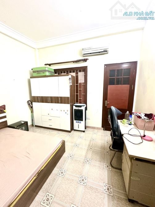 NHÀ PHỐ KHƯƠNG TRUNG-LÔ GÓC-HAI THOÁNG-BA BƯỚC RA PHỐ-45M2-4 TẦNG-11,5 TỶ - 1