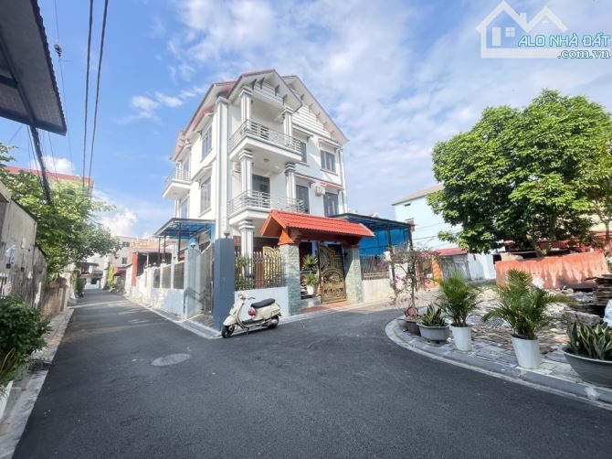 📌ĐẤT HIẾM - TẦM TIỀN - VỈA HÈ - KINH DOANH - Ô TÔ TRÁNH -  48 M FUN THỔ CƯ  MT: 5,5m DÀI - 1