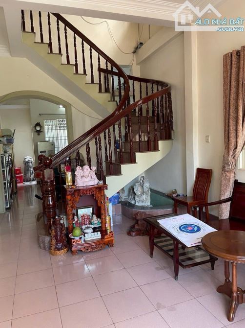 Bán nhà biệt thự 1 trệt 1 lầu sổ riêng thổ cư p. Trung Dũng - 1