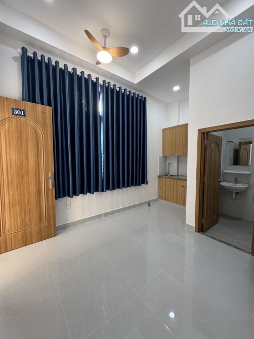 CHDV mặt tiền đường gần khu Bàu Cát, 140m2, 6 tầng thang máy, - 1