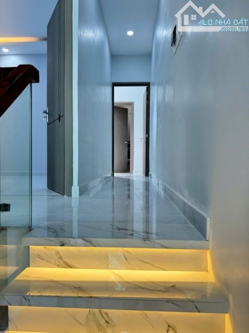 NHÀ ĐẸP ,HUỲNH TẤN PHÁT ,QUẬN 7 , DT: 105 M2 ,GIÁ :8,2  TỶ - 1