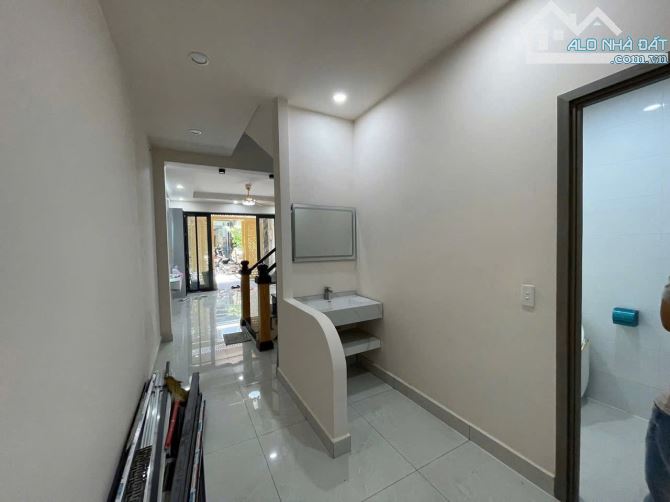 Nhà 3 tầng hẻm 6m phường 4 quận 8 giá 9 tỷ 5 - 1