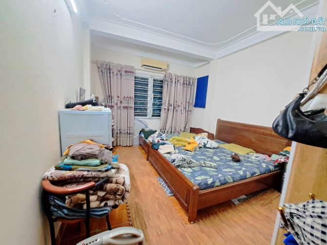 BÁN NHÀ PHỐ NGUYỄN LÂN – 38M² – 5 TẦNG – NGÕ THÔNG – Ở NGAY