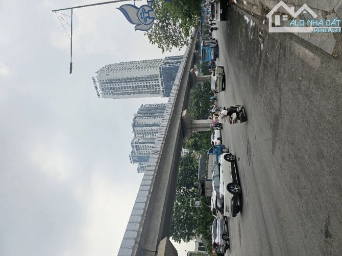 chủ bán mảnh đất  63M, Mt 4,5 Phố Nguyễn Trãi. giá nhỉnh 17 tỷ. - 1
