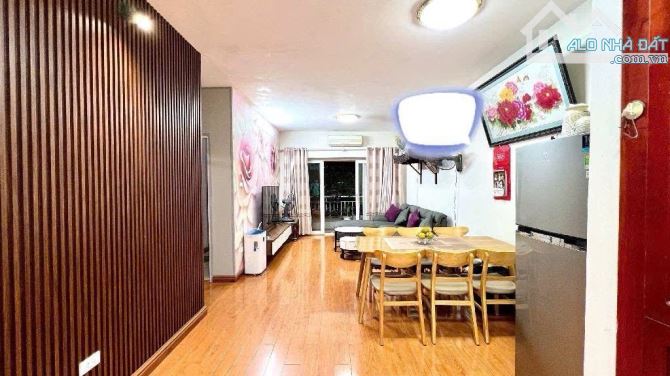 Bán căn 2 ngủ Full nội thất cao cấp KĐT VIỆT HƯNG 76m2 lô góc, giá chỉ 4,25 tỷ - 1