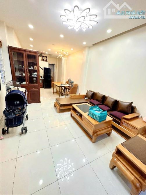 CĂN GÓC 2 MẶT TIỀN - VỊ TRÍ SIÊU ĐỈNH- HẺM 8M- TÂN QUÝ- TÂN PHÚ- DT 4X13- 4 TẦNG - 1