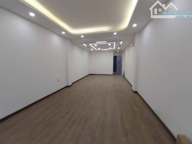 PHÂN LÔ, KIM ĐỒNG,  Ô TÔ TRÁNH, VỈA HÈ, 7 TẦNG THANG MÁY, 2 THOÁNG . DT58M, GIÁ 23.9 TỶ - 1