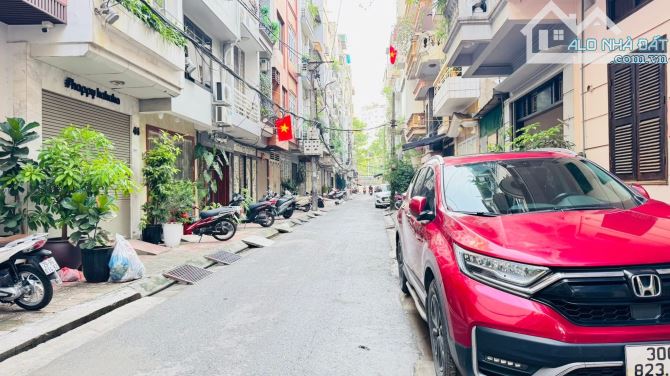 PHÂN LÔ OTO HỒNG HÀ - 6 TẦNG THANG MÁY - KINH DOANH OTO TRÁNH - 1