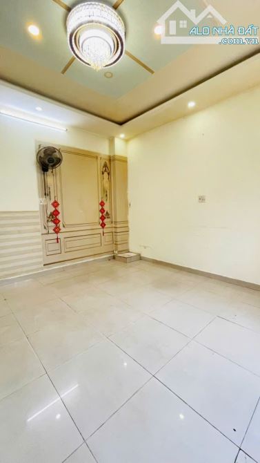 ❤🏠 NHÀ QUẬN 3-CMT8 –VÀI BƯỚC RA HẺM XE HƠI - 51M2(4X13)- 2TẦNG - CHỈ 6.5 TỶ. - 1