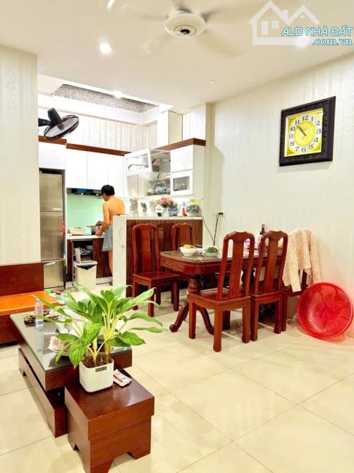 Có 102 - Gốc Đề - Minh Khai - dân xây - ngõ thông - 38m2 - 5T - nhỉnh 7 tỷ - 1