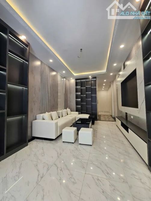Bán Nhà 6 Tầng Thang Máy – Trung Tâm Ngọc Lâm, Bước Chân Ra Phố Hồng Tiến – Nguyễn Văn Cừ - 1