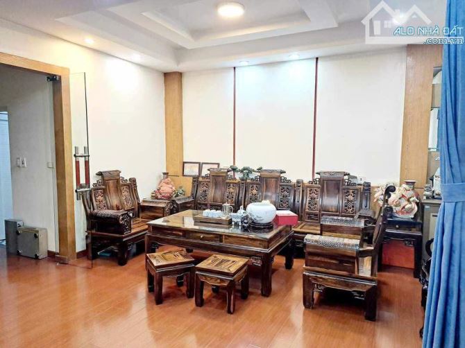 SIÊU PHẨM NHÀ ĐẸP ĐỘI CẤN TT BA ĐÌNH FULL NỘI THẤT 40M X 5 TẦNG MT 5,7M  8,6 TỶ - 1