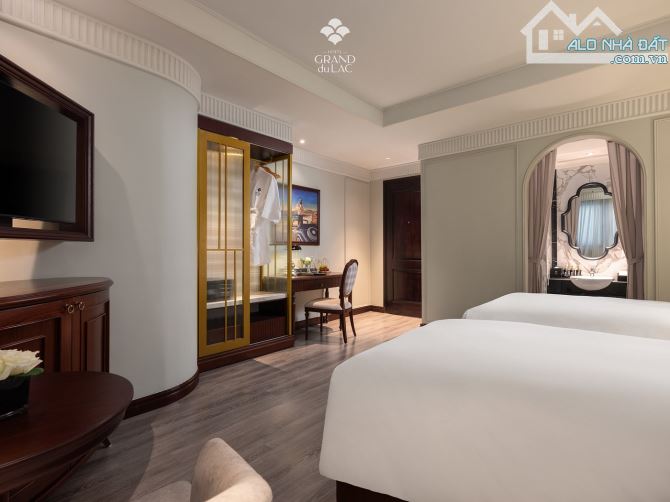 Chủ vay Bank 200 Tỷ - Khách sạn MP Hàng Bông - 200m ra Bờ Hồ- 350m2 - 85 phòng- Giá 398 tỷ - 12