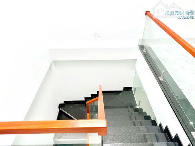 bán nhà mặt phố đường trần hoàng na cần thơ, trệt 1 lầu giá 15 Tỷ ( 4.5m x 43m ) nhà mới - 12