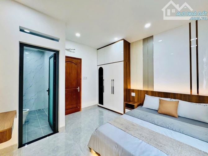 ĐỊNH CƯ CẦN BÁN CĂN NHÀ TRẦN QUANG DIỆU,PHƯỜNG 14, QUẬN 3, GIÁ:5,58TỶ/63M2 (4,5x14) - SHR - 12