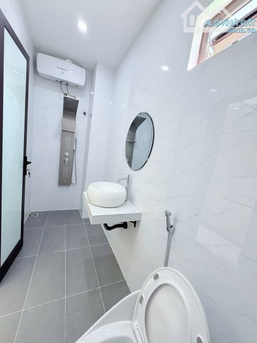 CẦN BÁN NHÀ 3 TẦNG MỚI 100% FULL NỘI THẤT, KIỆT TRẦN XUÂN LÊ - 13