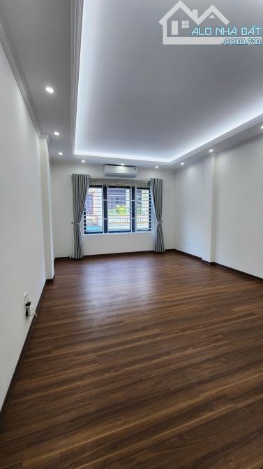BÁN NHÀ ĐƯỜNG HOÀNG SÂM PHÙNG CHÍ KIÊN SỐ 61 ngõ 2 MỚI THANG MÁY 6 TẦNG OTO TRÁNH - 16