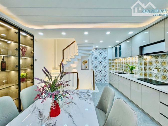 Bán nhà hẻm xe tải 5m thông đường Bùi Quang Là, P.12, 4,3 x 9, 5 tầng giá 6.68 tỷ tl - 16