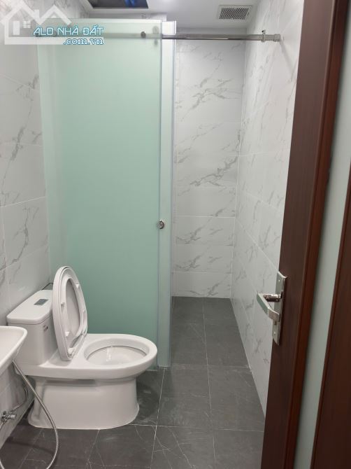 🏠 BÁN NHÀ MẶT ĐẤT 5 TẦNG – KHU NHÀ Ở THƯƠNG MẠI 319 LÝ THƯỜNG KIỆT, Q.11 - 12