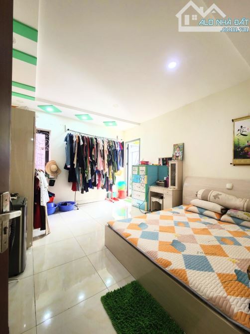 GẤP BÁN NHÀ PHAN HUY ÍCH ,HẺM XE HƠI NÉ THÔNG 60M BTCT 3 TẦNG KHU VỰC SẦM UẤT NHỈNH 6 TỶ. - 2