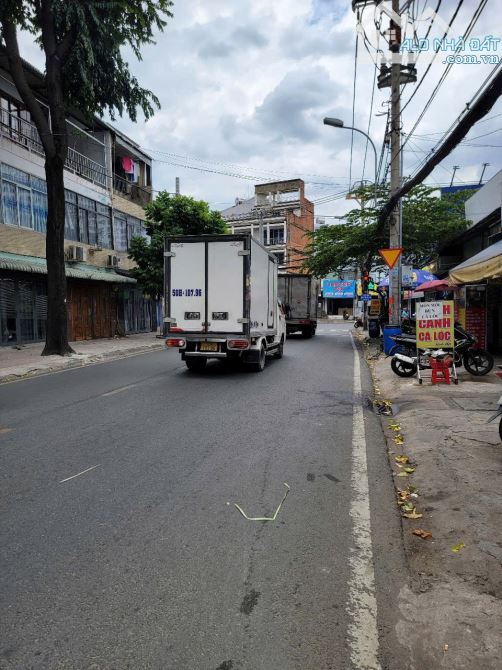 Bán mặt tiền đường Linh Trung, 210m2 ngang 6m, thu nhập 47tr/ tháng, được xây hầm 6 tầng - 2