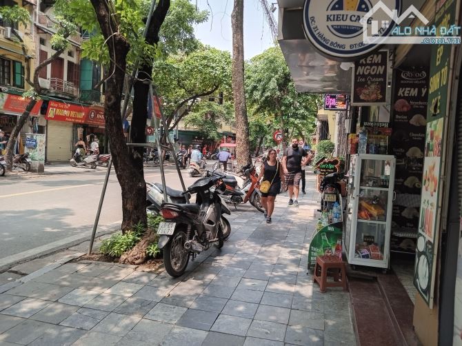 Nhà MP Hàng Bông - 200m ra Hồ Gươm - 366m2 - MT 12,5m - Giá siêu đầu tư 292 tỷ- Lãi 708 tỷ