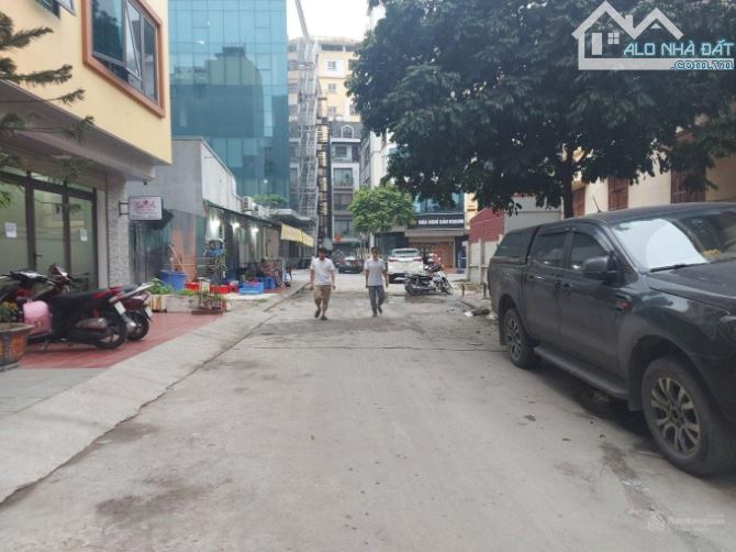 BÁN ĐẤT HOÀ LẠC, TT HÀNH CHÍNH HOÀ LẠC, CỔNG GA METRO 5, NẰM TRÊN TRỤC LIÊN KHU CNC 1 VÀ 2 - 2