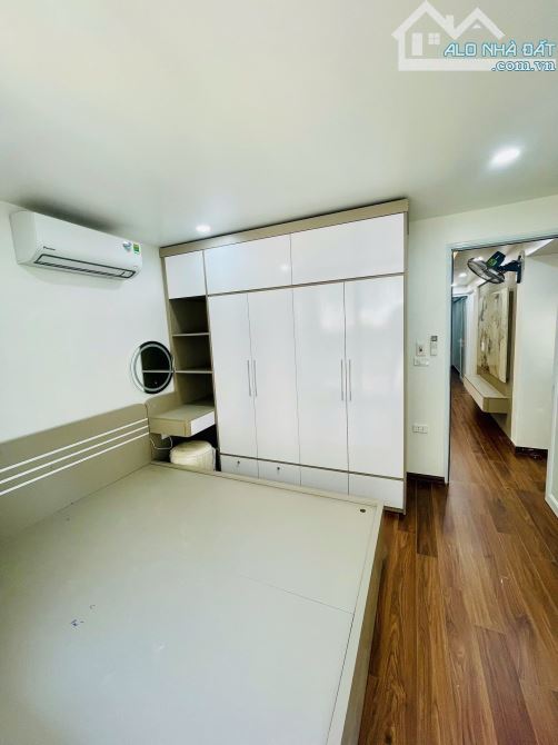 BÁN GẤP TẬP THỂ T4,  B1 NÔNG NGHIỆP & PTNT – 27 CÁT LINH, ĐỐNG ĐA. 95M2 – 3PN. 5,35 TỶ - 2