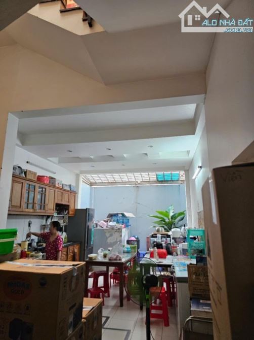 Bán nhà đẹp 3 tầng,ô tô đỗ ngày đêm .Tân Thuận,Quận 7.Giá 13.5 tỷ. - 2