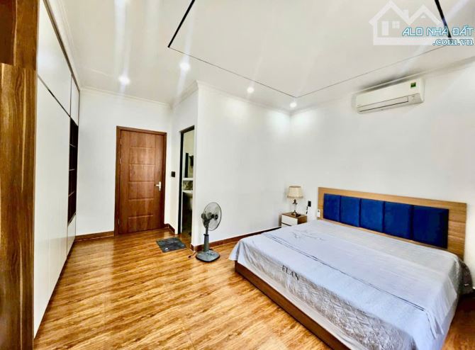 Phố Kim Ngưu sầm uất - mặt ngõ thông - vài bước ô tô - 50m2 - 5T - nhỉnh 8 tỷ - 2
