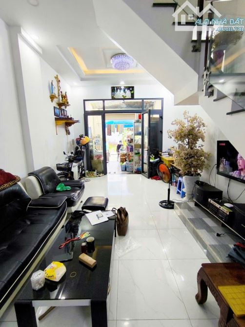 HIWN 5 ĐỒNG NHÀ PHỐ 3 TẦNG - ĐẸP Ở NGAY - NGUYỄN DUY TRINH - 2