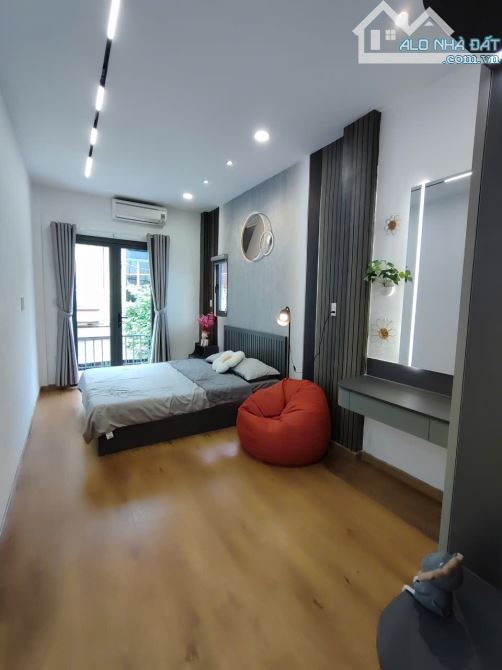 GẦN KHU PHAN XÍCH LONG, NHÀ ĐẸP 2 TẦNG 3PN, 41M2, giá 5.95 ty TL - 2