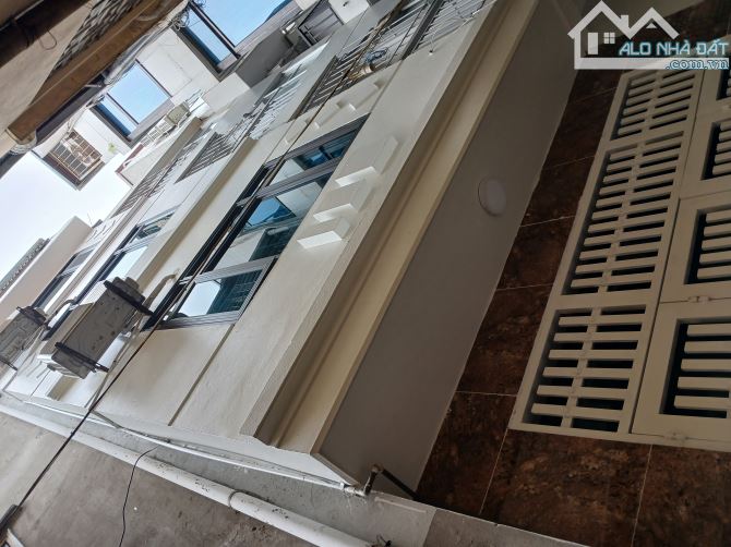 Cần bán gấp căn nhà đẹp Xuân Phương, S: 38, 4 tầng, 4 ngủ, giá 5.900 tỷ - 2