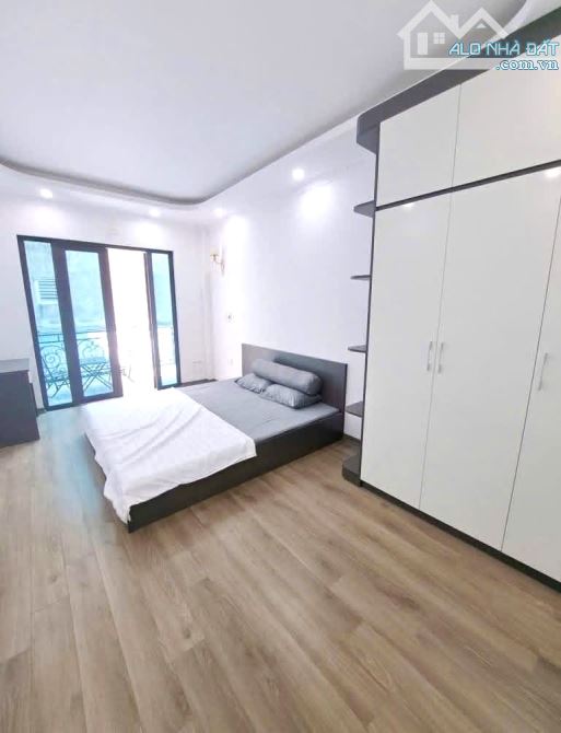 Gần Hồng Mai- An ninh tốt, ở ngay nhà đẹp 34m2- 6 tỷ 45 - 2