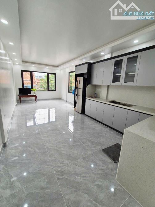 Siêu phẩm Nguyễn Trãi nhà 6 tầng 66m2 thang máy mới tinh ô tô vào nhà sát Ngã tư Sở ở, KD - 2