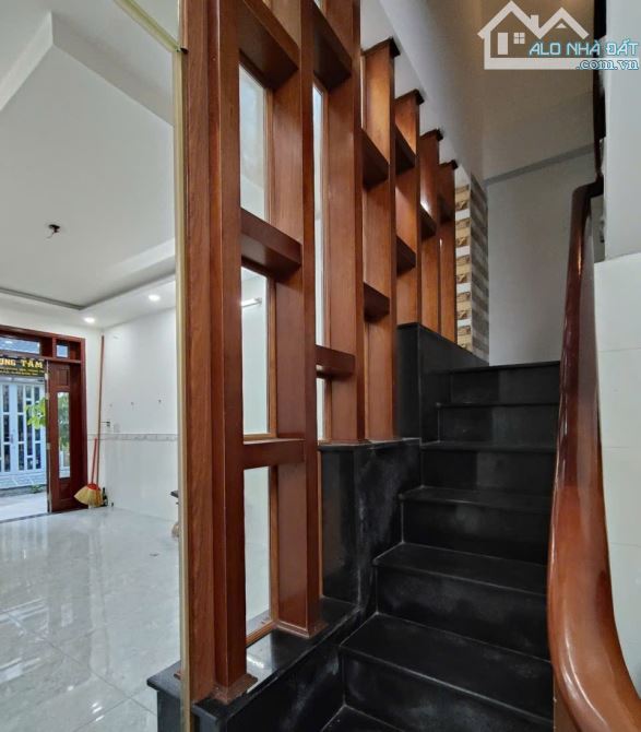 Nhà hẻm ô tô tránh, cạnh ngân hàng ACB Phan Huy Ích, 4.95 tỷ - 2