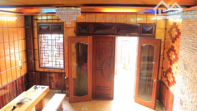 NHÀ ĐẸP KIÊN CỐ HẺM 320 TRẦN PHÚ NỘI THẤT XỊN XÒ TOÀN GỖ TỰ NHIÊN - Loctran - 2