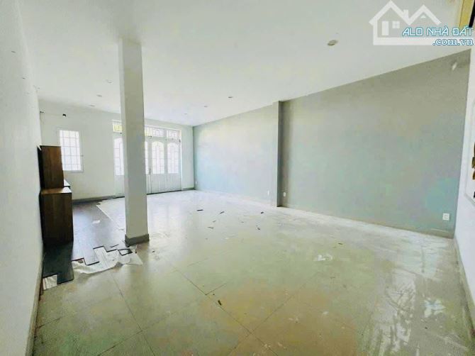 Cho thuê nhà 3 tầng đường Trưng Nữ Vương - Ngang 6m - 2
