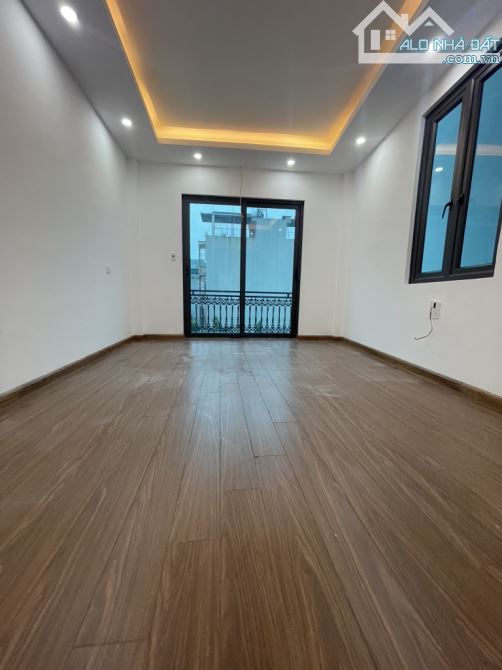 NHÀ HẬU ÁI HOÀI ĐỨC MỚI TOANH- Ô TÔ QUA NHÀ- SÁT VÀNH ĐAI 3.5- DT 36M2 5.5 TỶ - 2