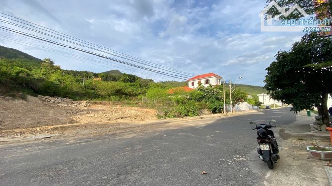 Bán Lô Đất Biệt Thự Mặt Tiền Triệu Quang Phục Hòn Xện Bắc Nha Trang - 2