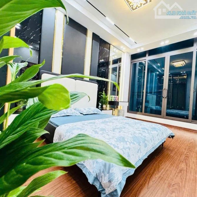 BÁN NHÀ NGUYỄN VĂN TRỖI – GẦN LÊ TRỌNG TẤN – NGÕ THẲNG, NÔNG – Ô TÔ CÁCH 20M – 28M² – 7.15 - 2