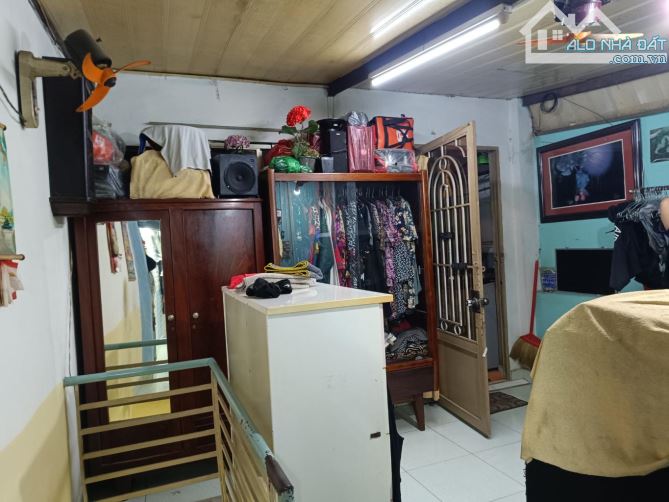 🏡NHÀ CẤP 4 🎉NHỈNH 3TỶ🎉 2TẦNG - Q7 - 62M2 - 7.2❌9M - gần KCX - SHR HC 🏡🏡 - 2