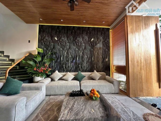 Bán gấp nhà chính chủ, giá rẻ nằm ngay MT đường Phan Đăng Lưu – Ngã Ba Sở Gà, giá chỉ 2tỷ6 - 2