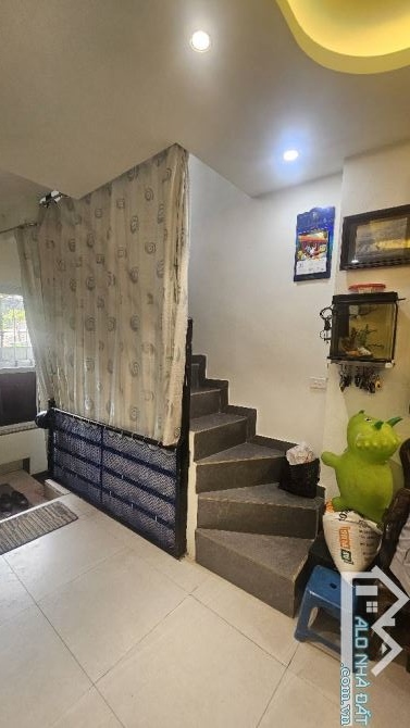 Bán nhà mặt phố Nguyễn Đức Cảnh, Hoàng Mai, ô tô tải tránh, KD sầm uất DT27×3TxMT3,8-4,35 - 2