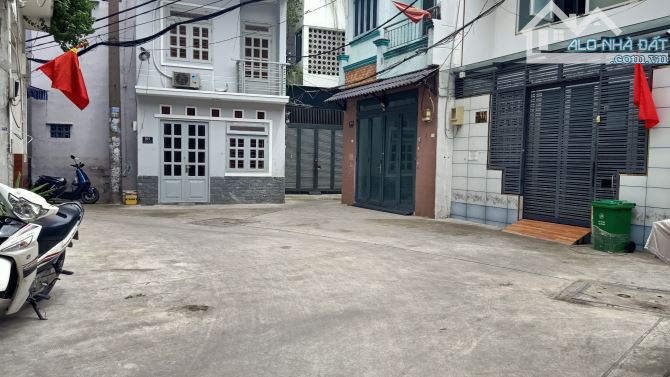 GẤP BÁN GIẢM 500TR CHỈ 6 TỶ 74M2 NGANG 4.6 HXT VÀO NHÀ, KHU VIP TÂN SƠN NHÌ, TP - 2
